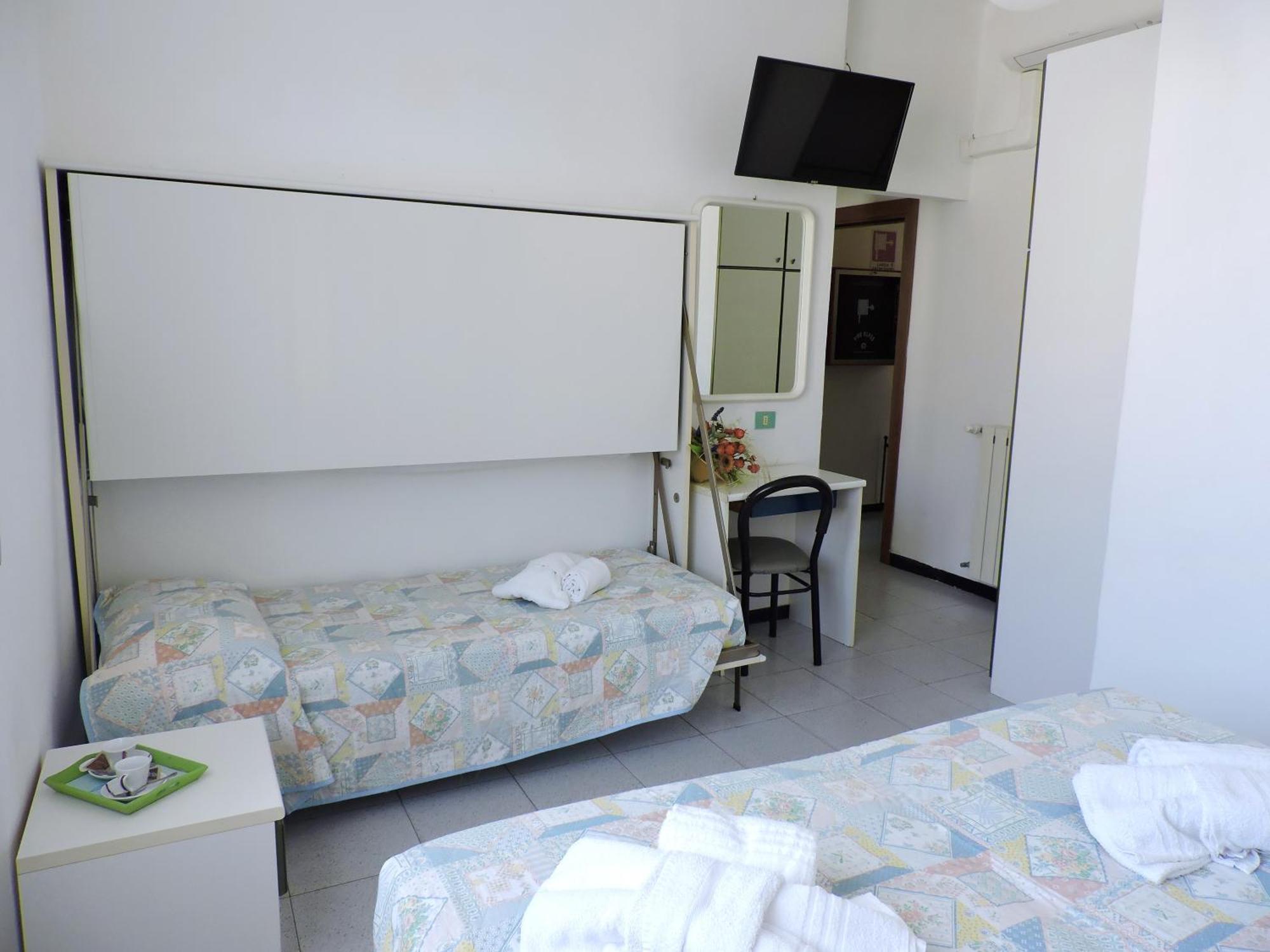 Hotel Villa Chiara Finale Ligure Exterior foto